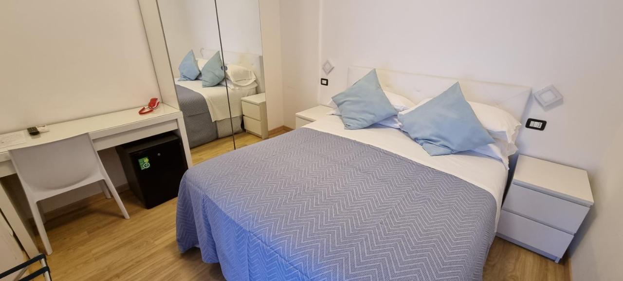 Mare Blu -- Boutique 3* Pineto