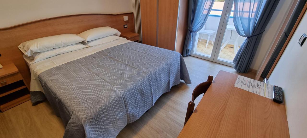 Mare Blu -- Boutique Hotel Pineto
