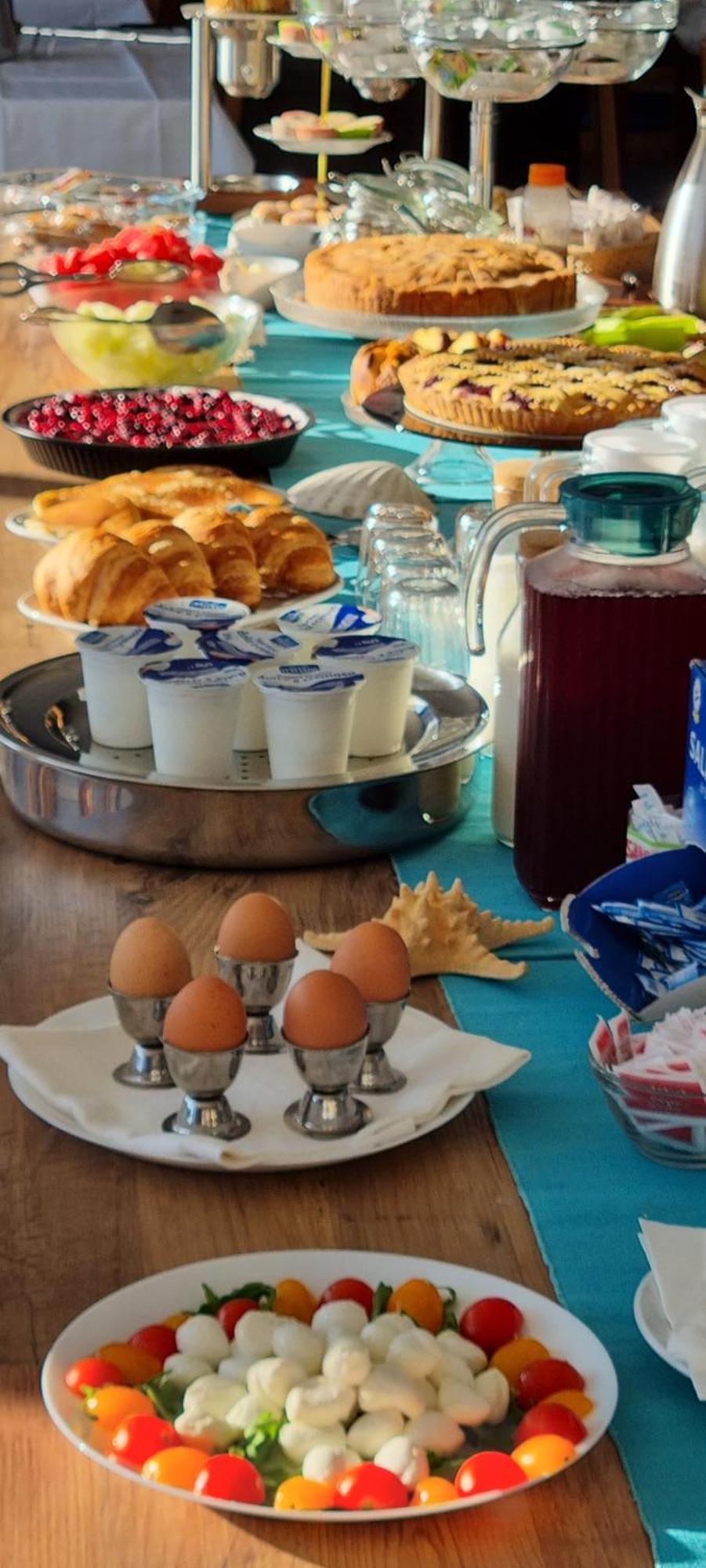 Mare Blu -- Boutique 3* Pineto